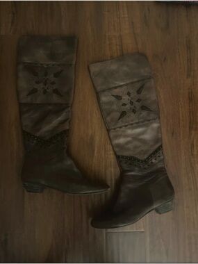 Nine West Dark Brown Leather knee high tall Boots with Cutout Star Detail design